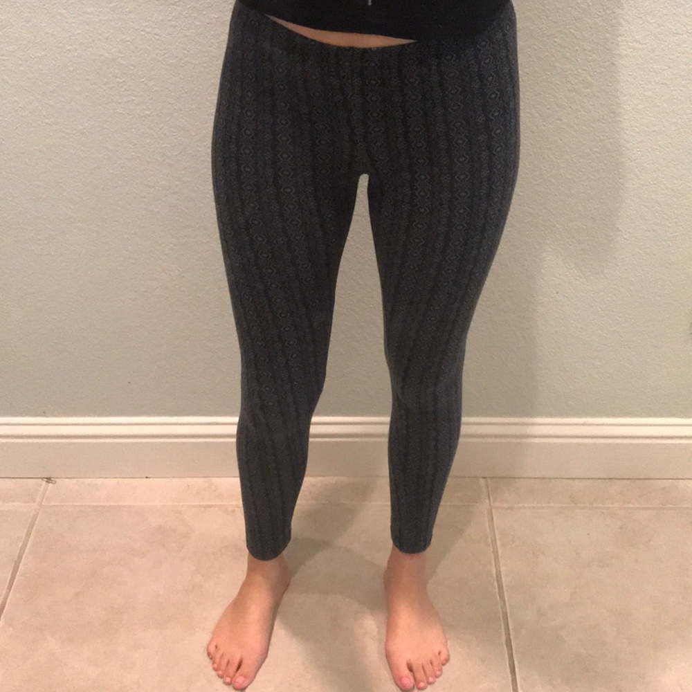 patterned leggings